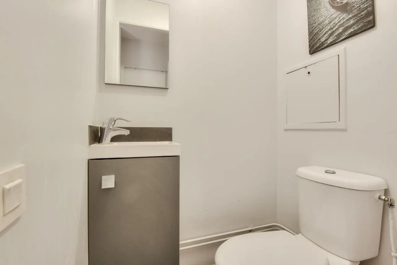 Spacious And Bright Apartment - Paris 14