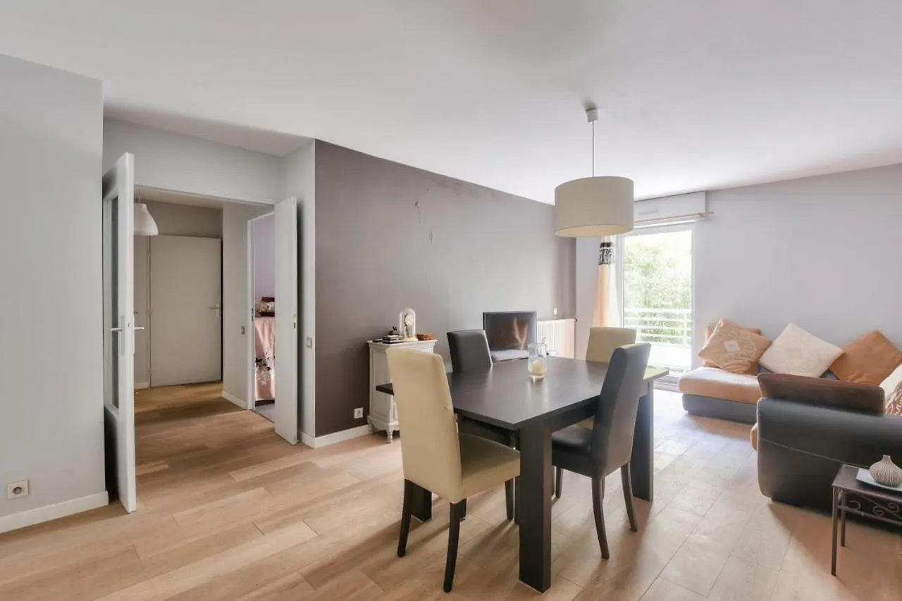 Spacious And Bright Apartment - Paris 14